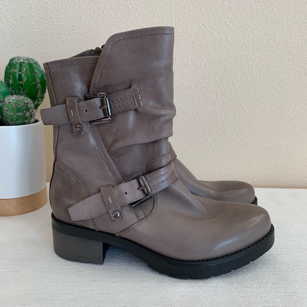 Earth Talus Grey Taupe Leather Ankle Boots Woman’s 6B(M)